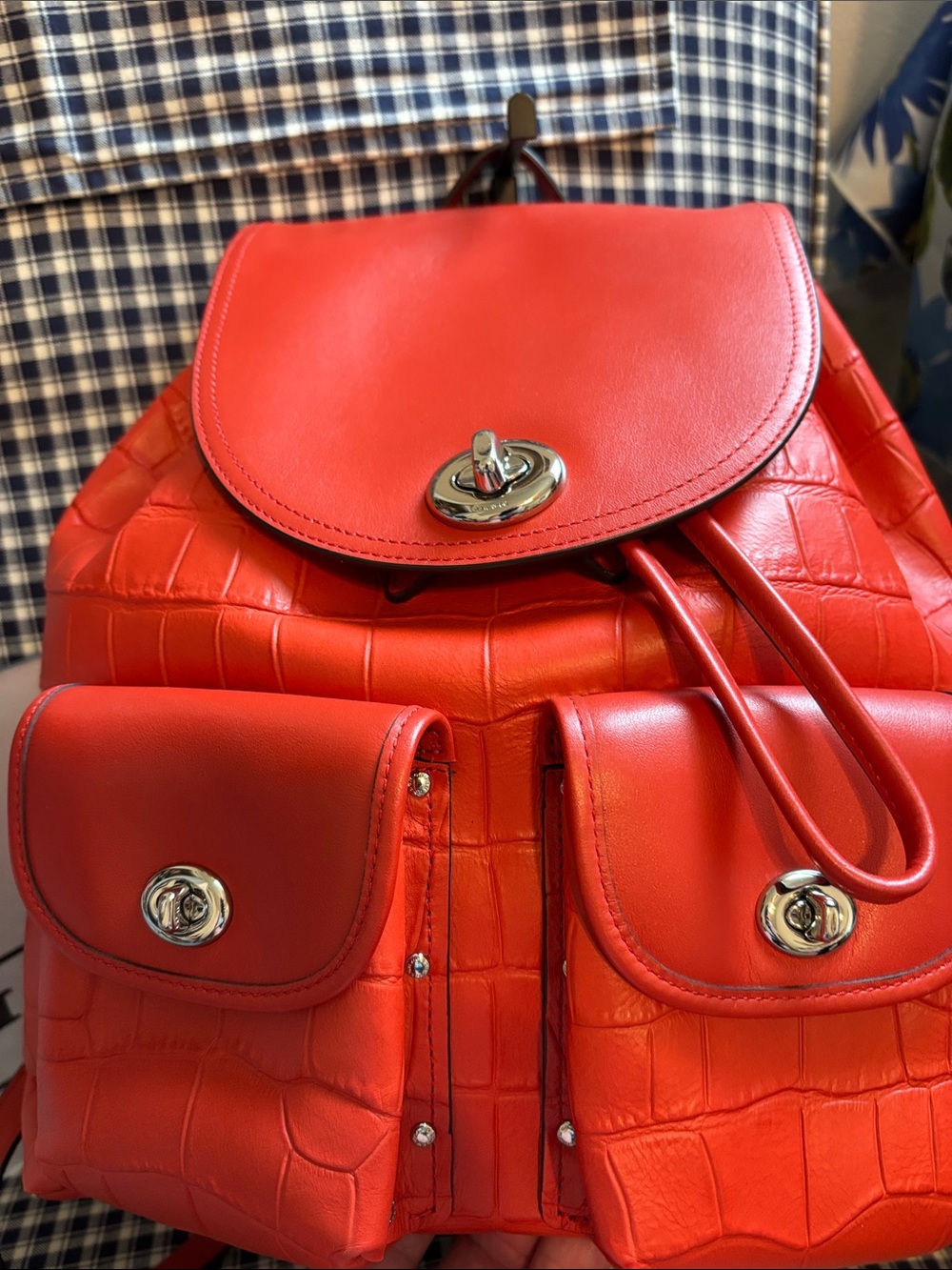 Coach Red Leather turnlock rucksack with Front Pockets - Picture 2 of 10